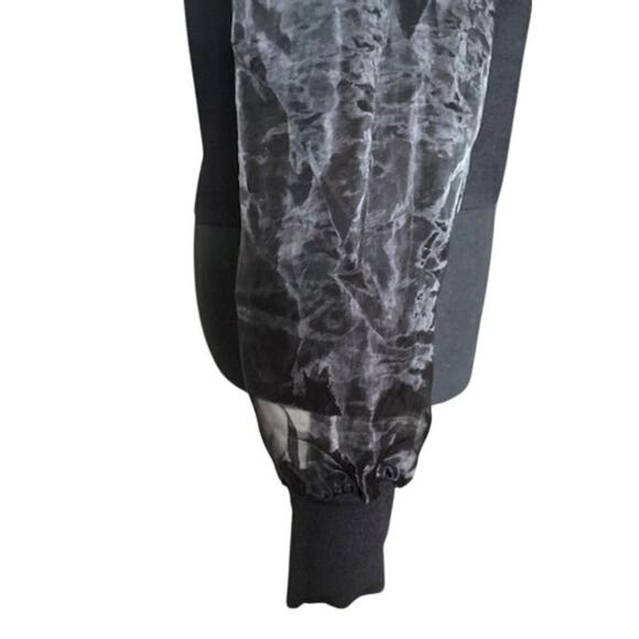 House of Harlow 1960 Black Sheer Sleeve Knit Top | Whimsigoth| Size Medium - Picture 4 of 6